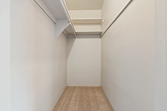 Alexander’s Place at 1625 H Street in Sacramento, CA - Foto de edificio - Interior Photo