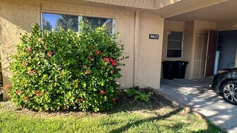 9612 Valencia Cove in Bradenton, FL - Building Photo