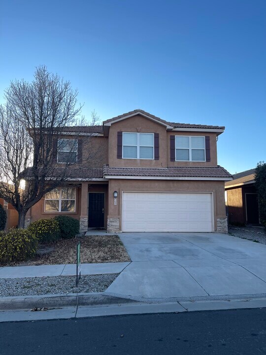 919 Molten Pl NW in Albuquerque, NM - Building Photo