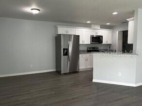 4018 Oak Loop in Mulberry, FL - Building Photo - Building Photo