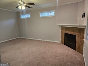 1313 Stone Bay Dr SW in Atlanta, GA - Building Photo - Building Photo