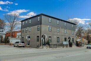 423A Woolwich St in Guelph, ON - Building Photo