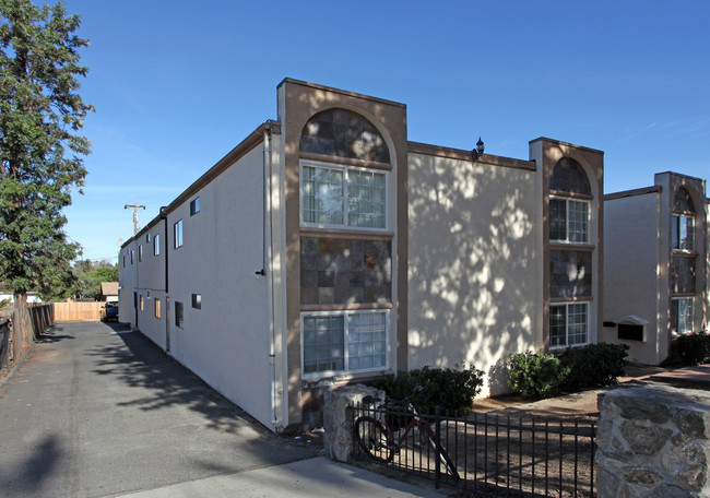 817 B St in Ramona, CA - Building Photo - Building Photo