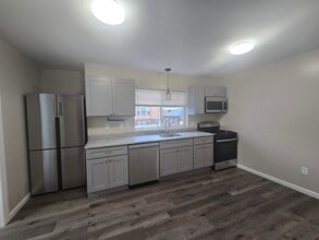 801 W Broad St in Bethlehem, PA - Building Photo - Building Photo