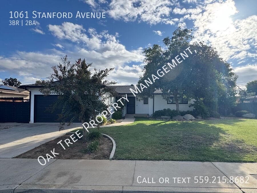 1061 Stanford Ave in Clovis, CA - Building Photo