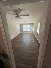 211 Latch Dr in San Antonio, TX - Building Photo - Building Photo