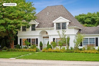 545 Hampton Rd in Southampton, NY - Building Photo - Building Photo