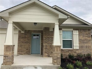 112 Craft St in Hutto, TX - Building Photo - Building Photo