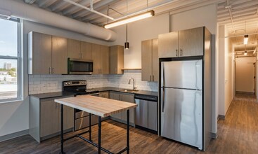 962 W Dakin St in Chicago, IL - Building Photo - Building Photo