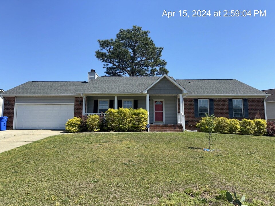 7653 Galena Dr in Fayetteville, NC - Building Photo