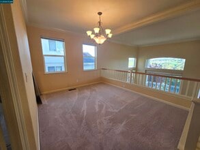 894 Bridgeway Cir in El Sobrante, CA - Building Photo - Building Photo