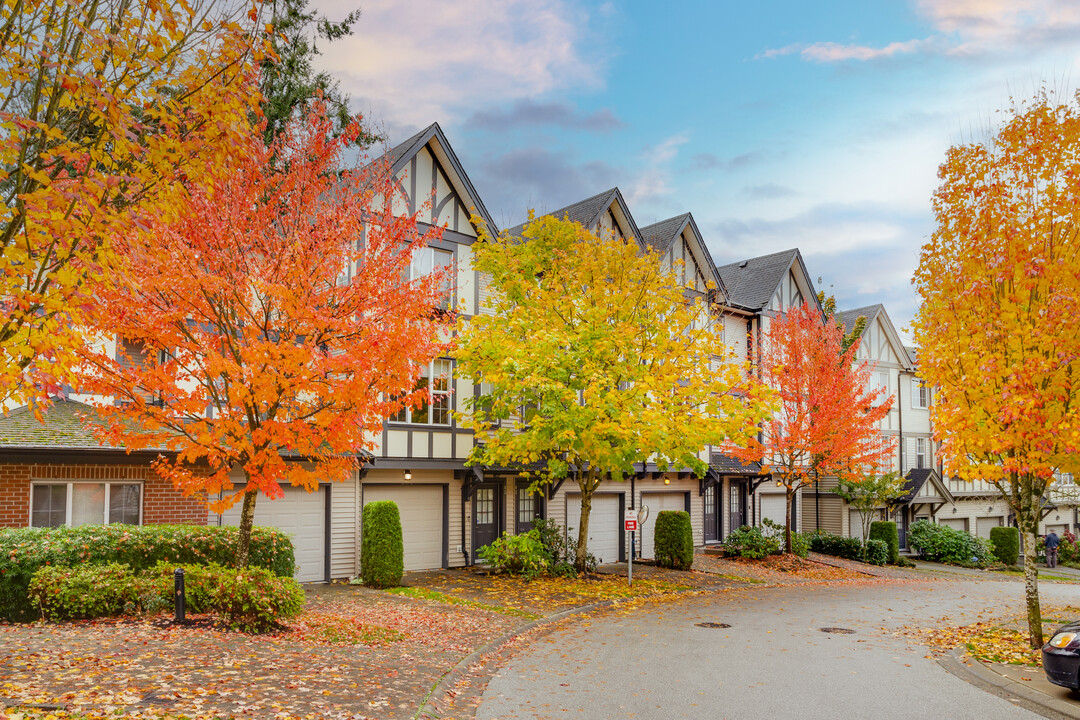 Radiance At Sunstone in Delta, BC - Building Photo