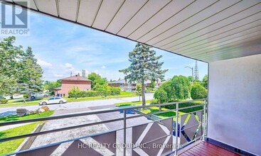 20 Greyhound Dr in Toronto, ON - Building Photo - Building Photo