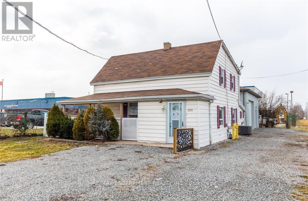 355 Jones Rd in Hamilton, ON - Building Photo