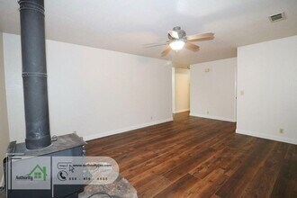 2272 Wilson Ave in Redding, CA - Building Photo - Building Photo