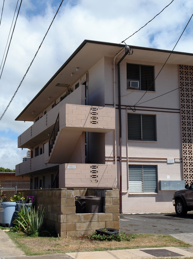 812 Olokele Ave in Honolulu, HI - Foto de edificio - Building Photo