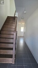 18 Hine Rd in Brantford, ON - Building Photo - Building Photo