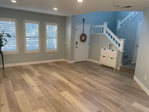 406 E Center St in Anaheim, CA - Building Photo - Building Photo