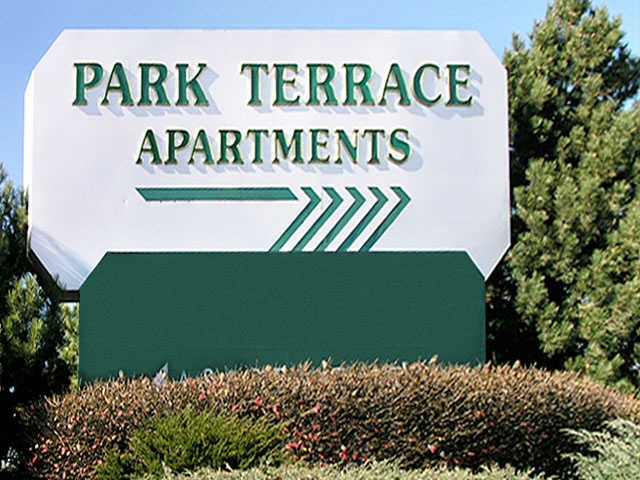 Park Terrace Apartments in Park City, IL - Building Photo