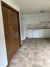 182 Denrose Dr, Unit 2 in Buffalo, NY - Building Photo - Building Photo