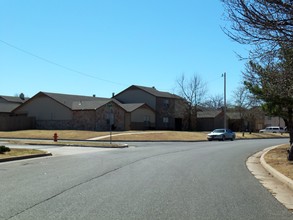 Sunnyview Apartments II in Oklahoma City, OK - Building Photo - Building Photo