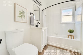 4231 Leimert Blvd, Unit 2 in Los Angeles, CA - Building Photo - Building Photo