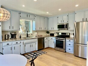 173 Zermatt Dr in Crestline, CA - Building Photo - Building Photo