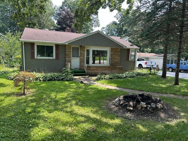property at 40541 N Illinois 83