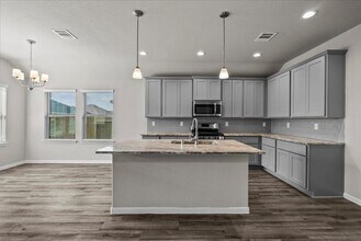 4302 Fenwick Rd in Texas City, TX - Building Photo - Building Photo