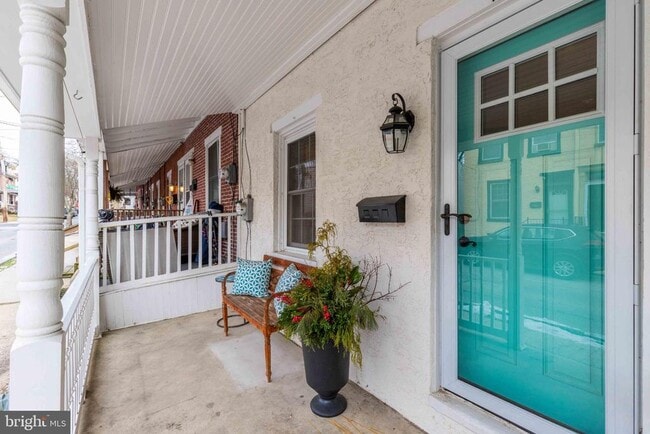 216 W Lafayette St in West Chester, PA - Building Photo - Building Photo