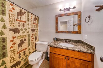 1300 Regency Way, Unit 30 in Tahoe Vista, CA - Building Photo - Building Photo