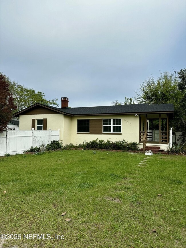 property at 5637 Floral Bluff Rd