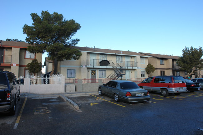 3229 Figler Ct in North Las Vegas, NV - Foto de edificio - Building Photo