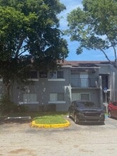 1179 Benoist Farms Rd in Royal Palm Beach, FL - Building Photo - Building Photo