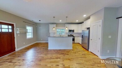817 Ellington St in Raleigh, NC - Foto de edificio - Building Photo