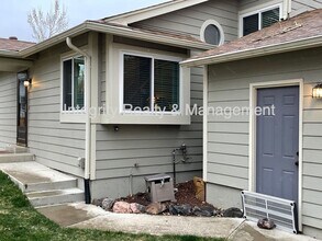 475 E Chiswick Cir in Littleton, CO - Building Photo - Building Photo