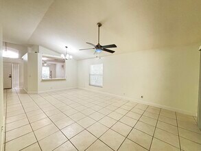 5344 Edenwood Ln in Riviera Beach, FL - Building Photo - Building Photo