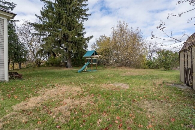 25 Garden Rd in Philadelphia, NY - Building Photo - Building Photo