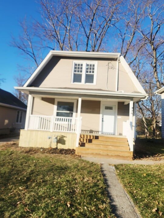 426 Hazel Ave in Lima, OH - Building Photo