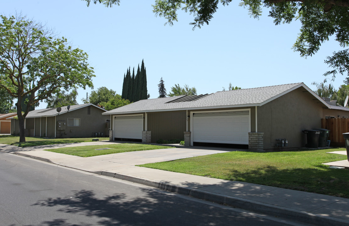 3425-3429 Sherwood Ave in Modesto, CA - Building Photo