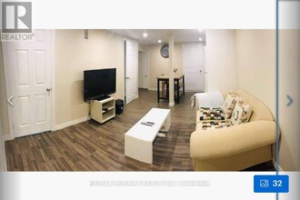 118 Ruggles Ave in Richmond Hill, ON - Building Photo - Building Photo