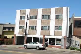 6315-6323 Telegraph Ave in Oakland, CA - Building Photo - Building Photo