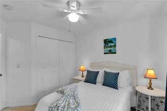 310 SE 27th Terrace in Cape Coral, FL - Foto de edificio - Building Photo