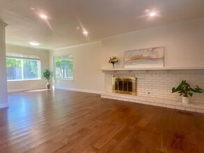 852 Arcturus Cir in Foster City, CA - Foto de edificio - Building Photo