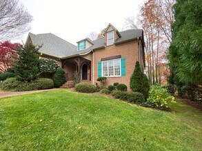 330 Coventry Park Ln in Winston-Salem, NC - Building Photo - Building Photo