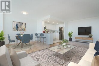 33-1033 Erskine Ave in Toronto, ON - Building Photo - Building Photo