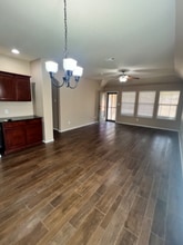 4504 Red Robin Ct in Fort Worth, TX - Foto de edificio - Building Photo