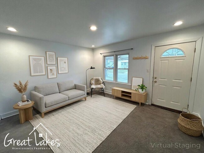 8718 Paige Ave in Warren, MI - Building Photo - Building Photo