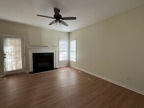 412 Silvergrove Dr in Cary, NC - Building Photo - Building Photo