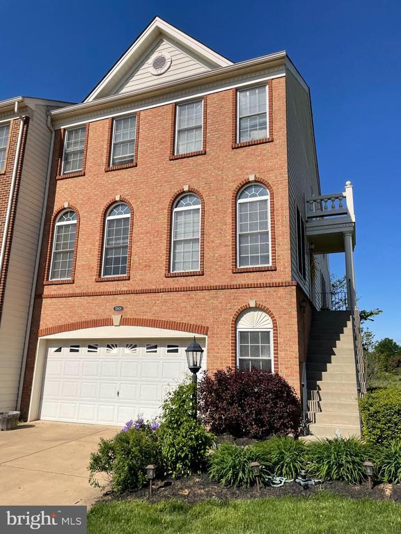 property at 22629 Upperville Heights Square